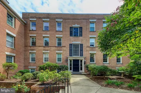 2731 Ordway St NW #2, Washington, DC 20008