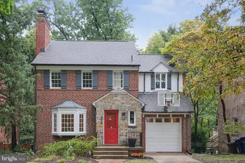 4615 Butterworth Pl NW, Washington, DC 20016