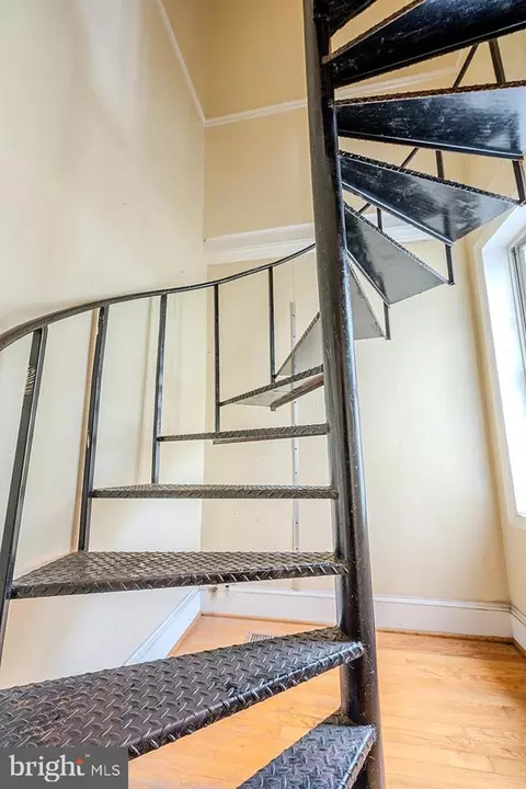 28 16th St SE, Washington, DC 20003 photo 24