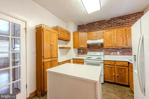28 16th St SE, Washington, DC 20003 photo 12