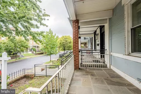 28 16th St SE, Washington, DC 20003 photo 6