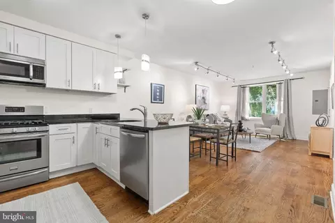 1816 D St NE #2, Washington, DC 20002