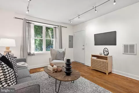 1816 D St NE #2, Washington, DC 20002 photo 7