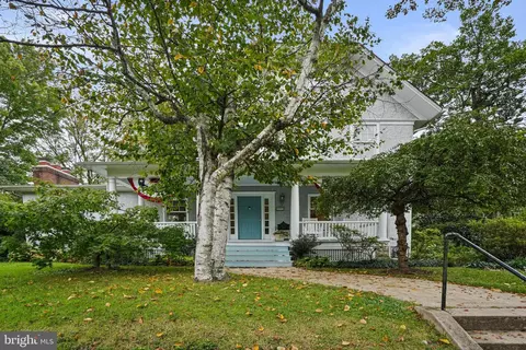 3740 Oliver St NW, Washington, DC 20015