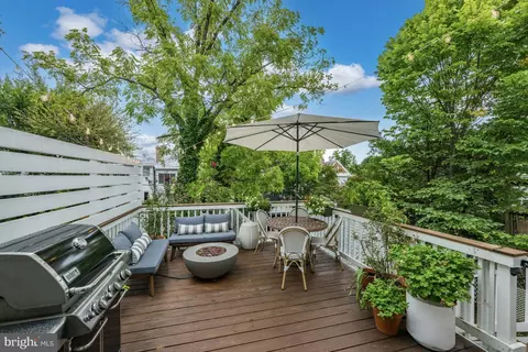2217 39th St NW, Washington, DC 20007 photo 8