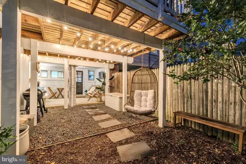 2217 39th St NW, Washington, DC 20007 photo 24