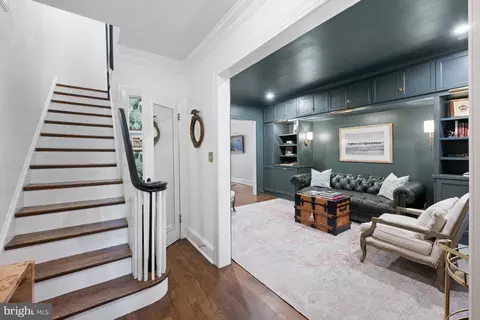 2217 39th St NW, Washington, DC 20007 photo 4