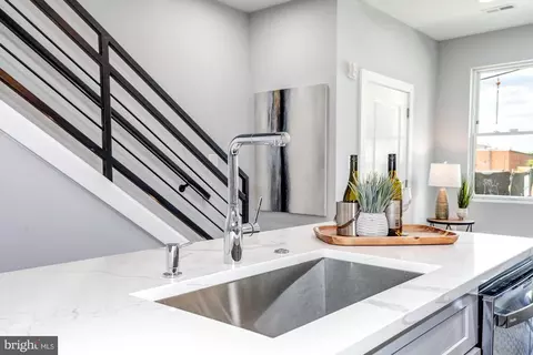 1253 Mount Olivet Rd NE #4, Washington, DC 20002 photo 12