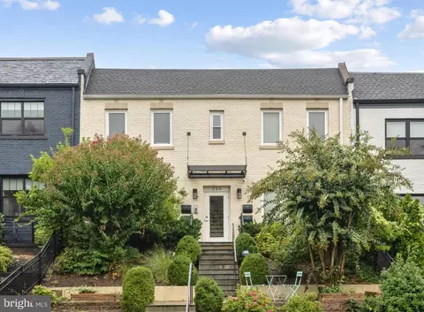 220 T St NE #3, Washington, DC 20002
