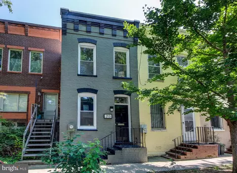 213 Warren St NE, Washington, DC 20002