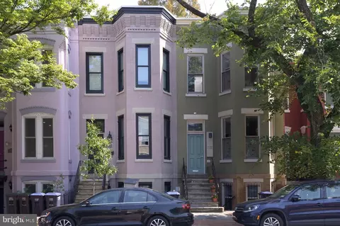 332 11th St SE, Washington, DC 20003