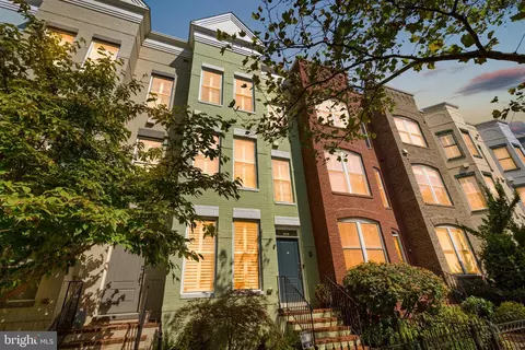 318 I St SE, Washington, DC 20003