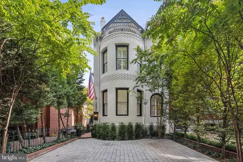 3030 Q St NW, Washington, DC 20007