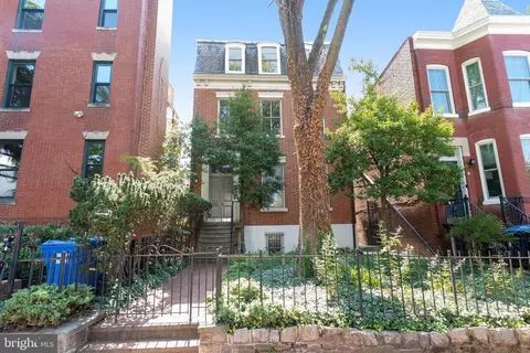 715 G St SE, Washington, DC 20003