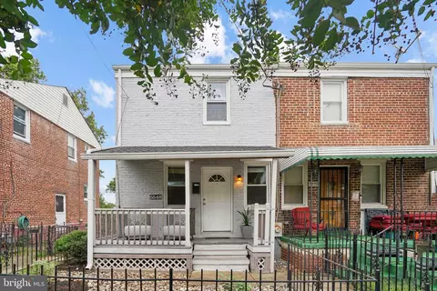 5548 B St SE, Washington, DC 20019