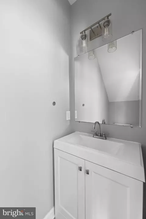 624 20th St NE, Washington, DC 20002 photo 17