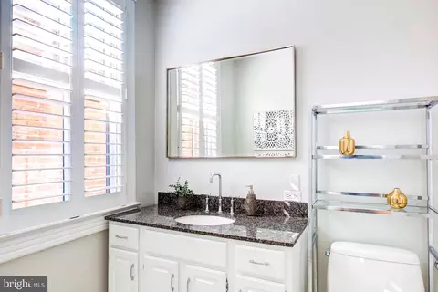 411 11th St SE, Washington, DC 20003 photo 49