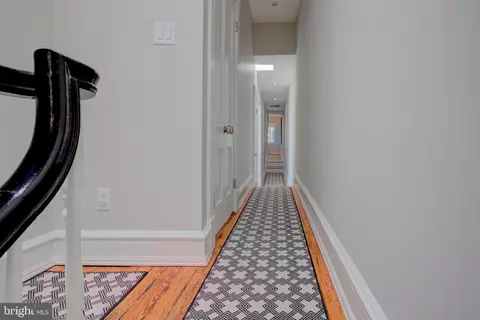 411 11th St SE, Washington, DC 20003 photo 28