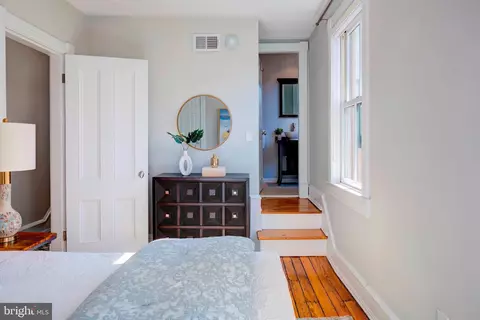 411 11th St SE, Washington, DC 20003 photo 41