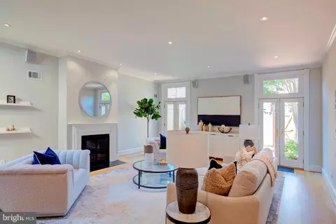 411 11th St SE, Washington, DC 20003 photo 13