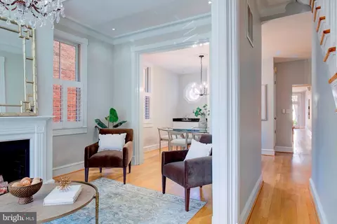 411 11th St SE, Washington, DC 20003 photo 3