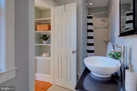 411 11th St SE, Washington, DC 20003 photo 43