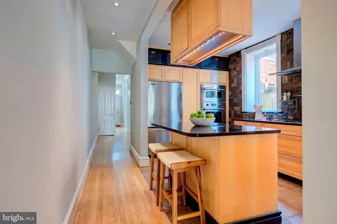 411 11th St SE, Washington, DC 20003 photo 24