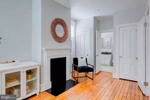 411 11th St SE, Washington, DC 20003 photo 48