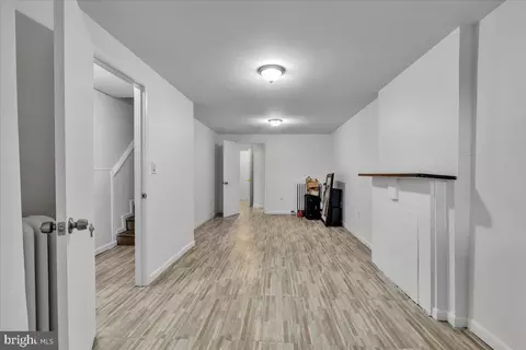 Entry Way - 533 5th St NE, Washington, DC 20002 photo 3 of 3