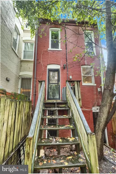 Exterior - 533 5th St NE, Washington, DC 20002 photo 3 of 3