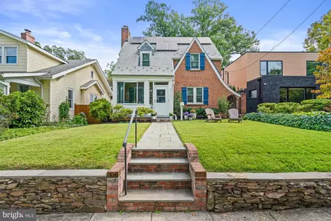 4711 48th St NW, Washington, DC 20016