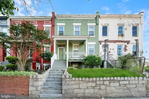 307 15th St NE, Washington, DC 20002