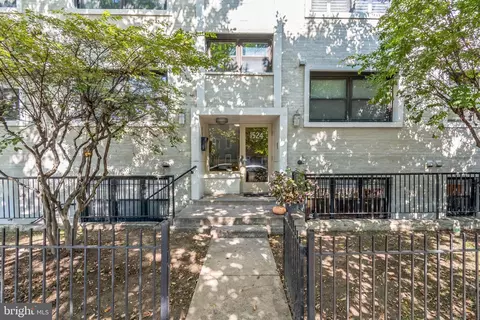1524 Independence Ave SE #3, Washington, DC 20003