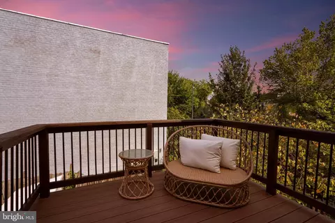 Exterior - 1024 G St NE, Washington, DC 20002 photo 13 of 17