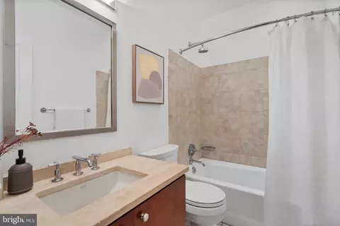 Bath - 1024 G St NE, Washington, DC 20002 photo 4 of 4