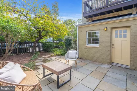 Exterior - 1024 G St NE, Washington, DC 20002 photo 6 of 17