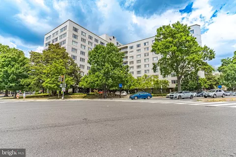 2475 Virginia Ave NW #304, Washington, DC 20037