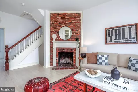 Living - 307 11th St NE, Washington, DC 20002 photo 4 of 4
