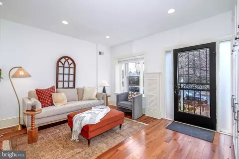 Entry Way - 307 11th St NE, Washington, DC 20002 photo 2 of 2