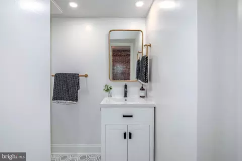 Bath - 307 11th St NE, Washington, DC 20002 photo 1 of 7