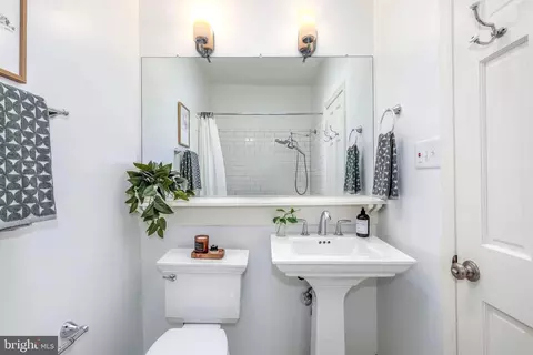 Bath - 307 11th St NE, Washington, DC 20002 photo 6 of 7