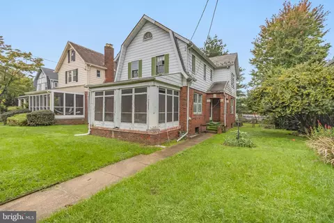 7538 13th St NW, Washington, DC 20012