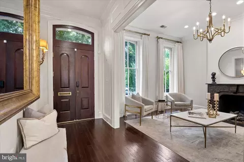 Entry Way - 710 E Capitol St NE, Washington, DC 20003 photo 2 of 3
