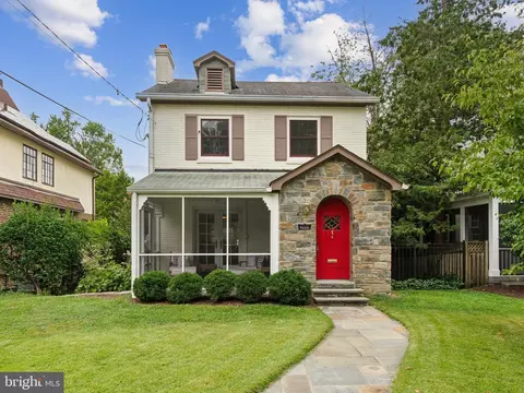 4512 Davenport St NW, Washington, DC 20016