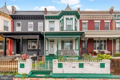 748 Newton Pl NW, Washington, DC 20010