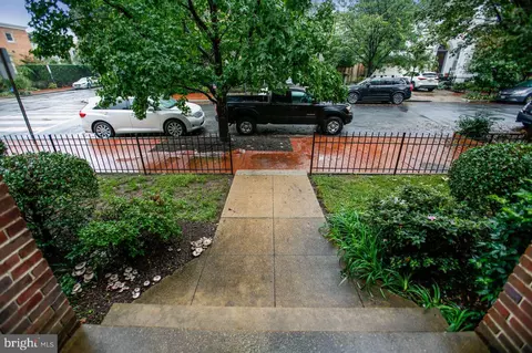 Exterior - 401 A St NE #3, Washington, DC 20002 photo 2 of 5