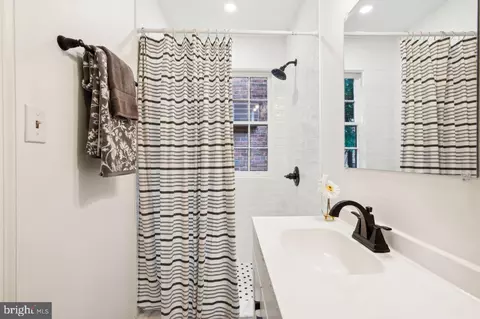 Bath - 401 A St NE #3, Washington, DC 20002 photo 2 of 2