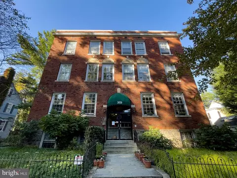 3039 Macomb St NW #25, Washington, DC 20008