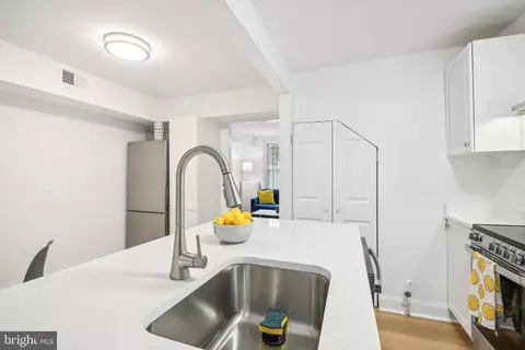 1144 16th St NE, Washington, DC 20002 photo 7