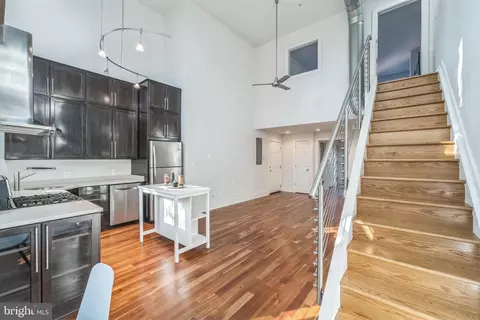 Entry Way - 257 15th St SE #A, Washington, DC 20003 photo 3 of 3